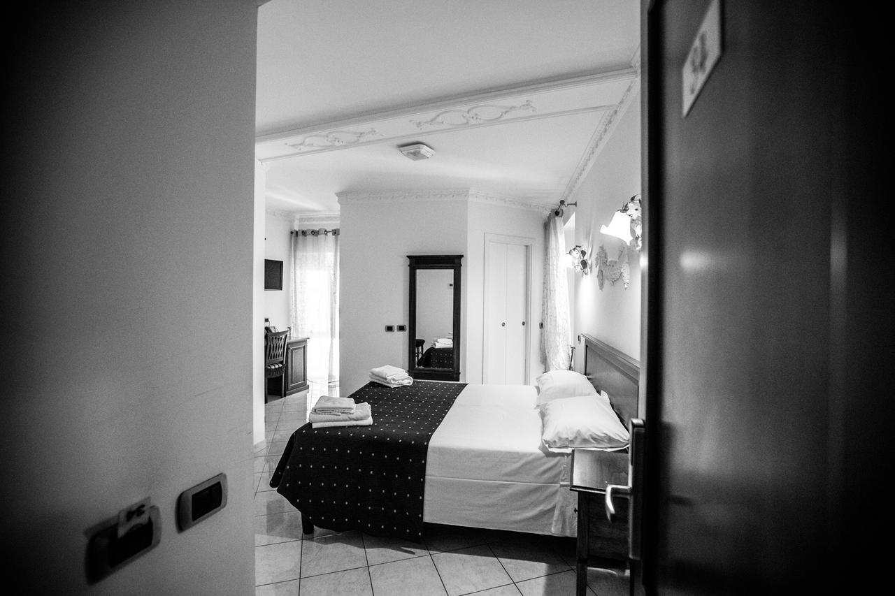 Hotel Grifo Roma Exterior foto